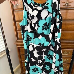 Chic Floral Midi Dress - Black, White, and Blue